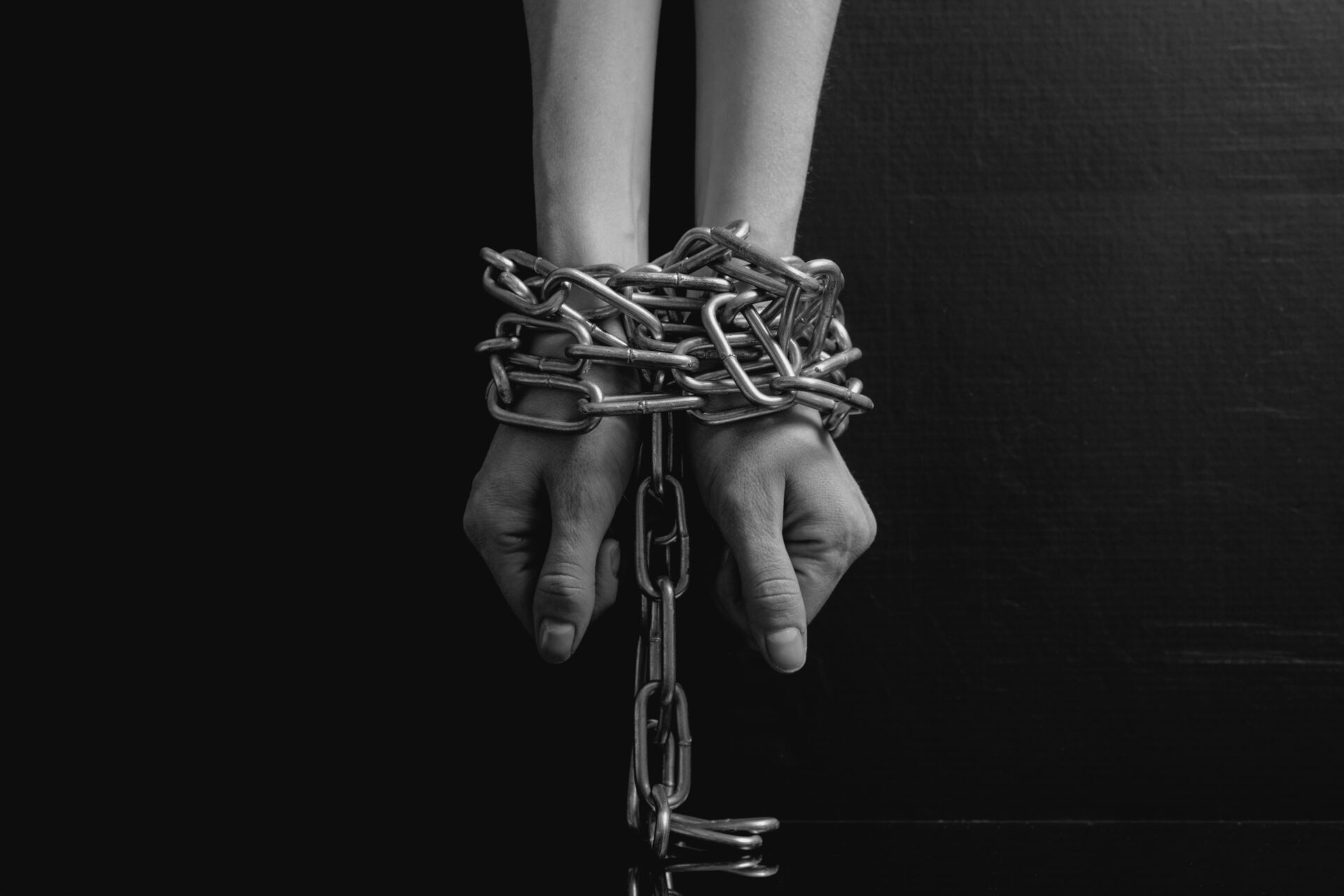 INTERPOL'den Uyarı: İnsan Kaçakçılığı Kaynaklı Dolandırıcılık Artıyor